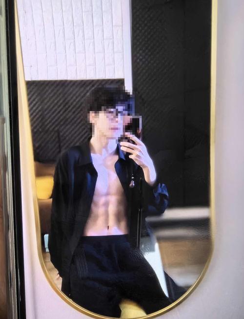 男大学生图片,探寻男大学生独特魅力