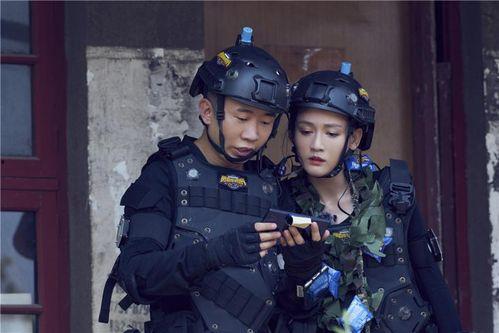 杨迪搞笑小鸡,萌态可掬，笑料连连