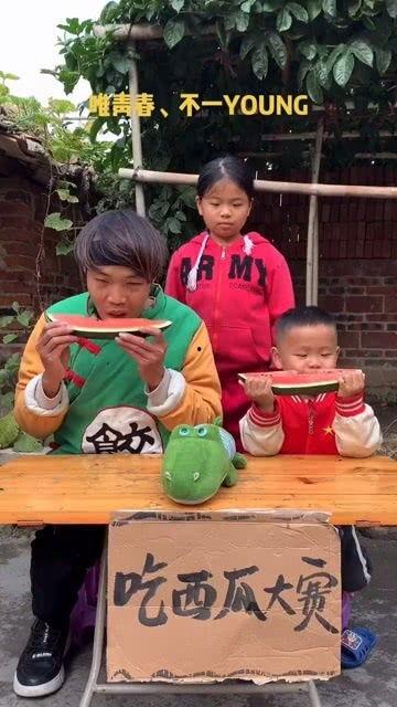 快吃西瓜搞笑视频,笑果连连！快吃西瓜搞笑视频大盘点